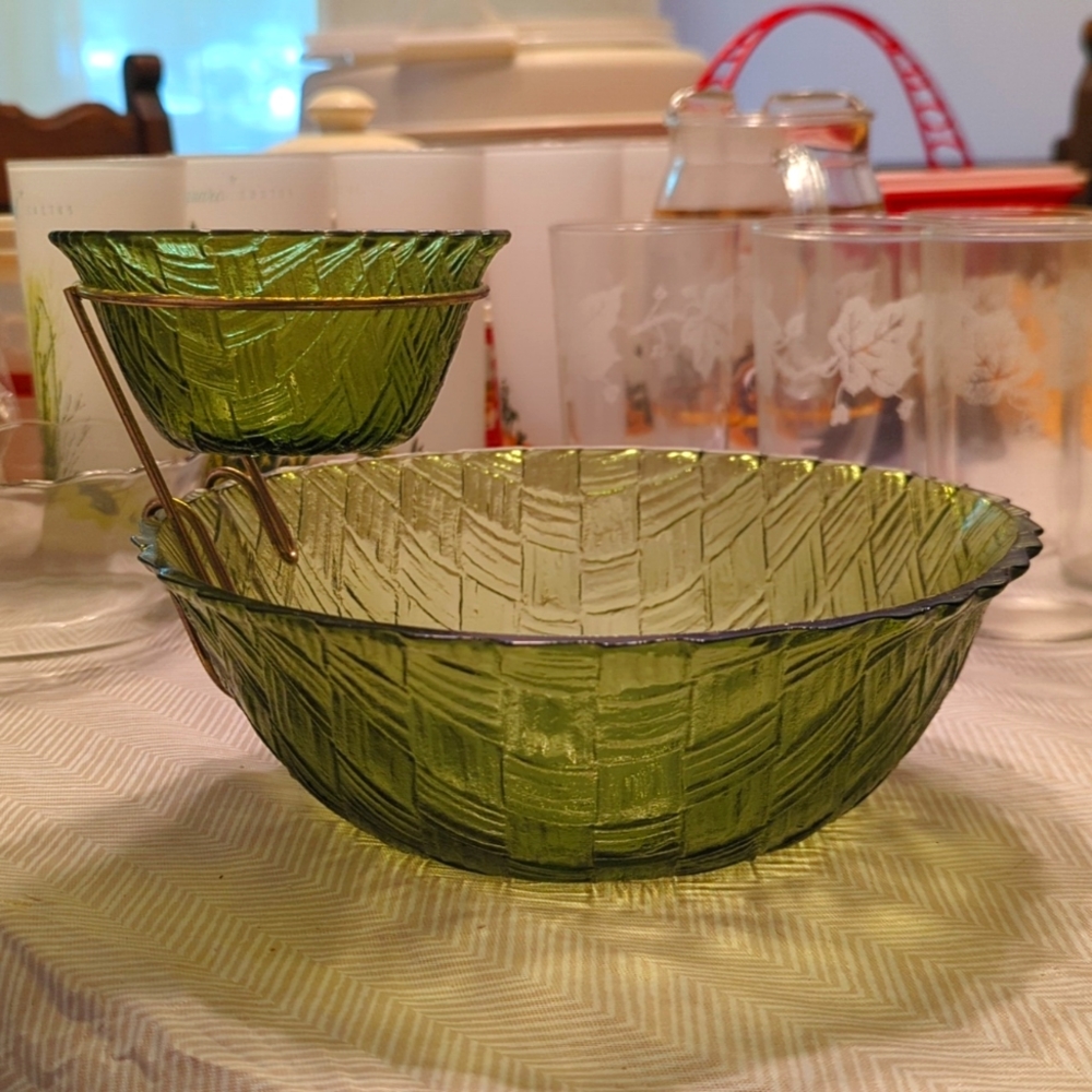 Indiana Glass Chip & Dip Bowl Set Basket Weave Pattern Vintage Avocado Green
